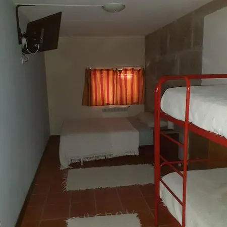 Stone Farm Ostello *