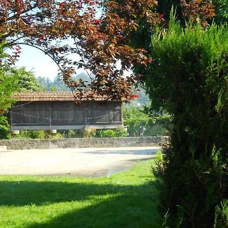 Stone Farm Hostel *