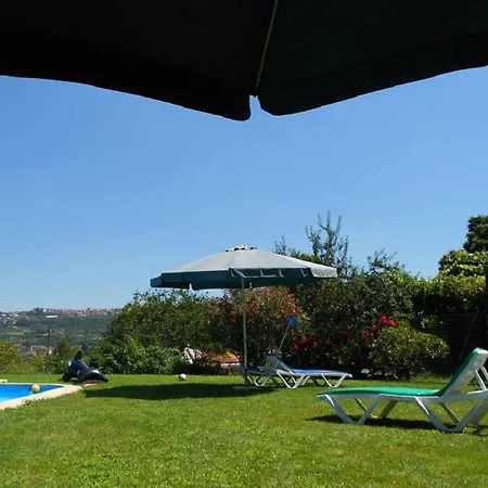 Stone Farm Hostel *