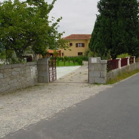 Stone Farm Vandrarhem *