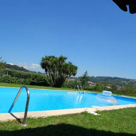 Stone Farm Hostel *
