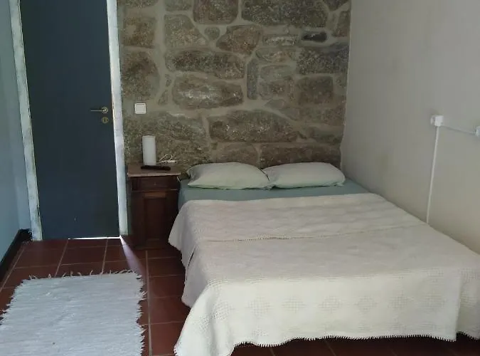Stone Farm Hostel Felgueiras