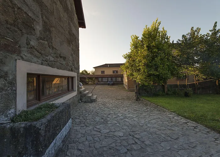 Stone Farm Hostel Felgueiras