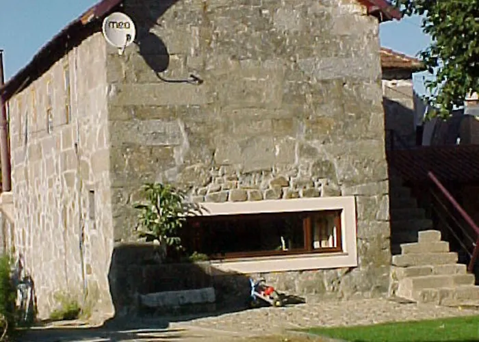 Vandrarhem Stone Farm *